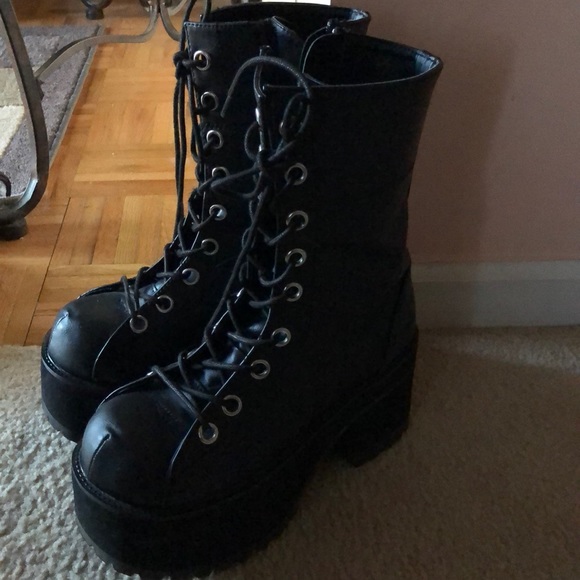Combat Black Leather Boots - Picture 2 of 4